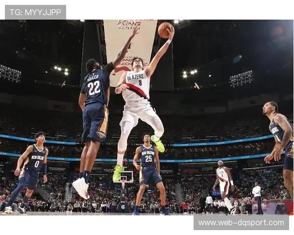 阿夫迪亚空接助攻夏普暴扣,开拓者虽败犹荣